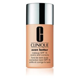 CLINIQUE Even Better Fond de teint éclat correction teint SPF 15 - Butterscotch