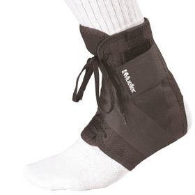 Mueller Soft Enkelbrace met Straps