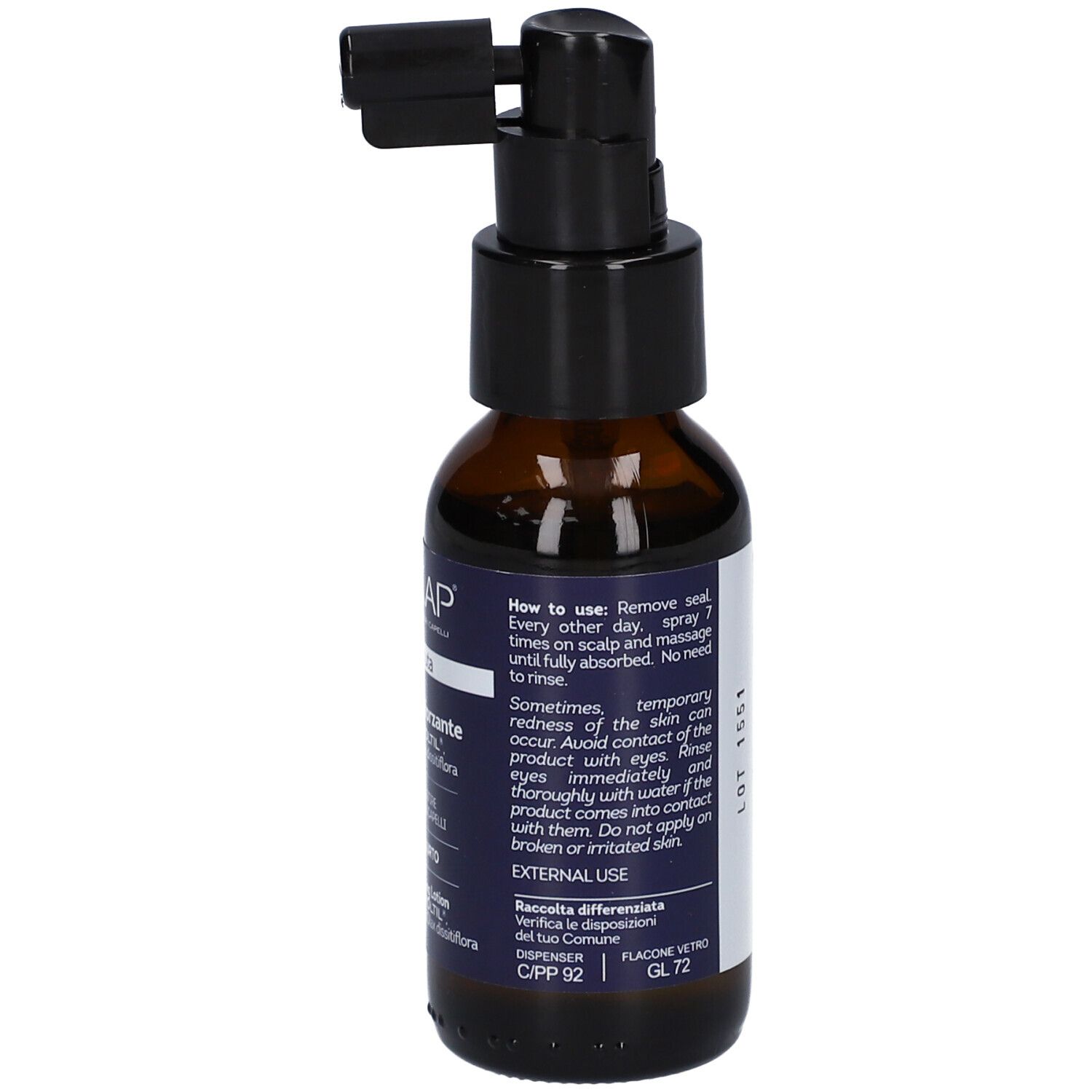 Bruine fles met zwarte spraykop. Tekst: BioKap, gebruiksaanwijzing, extern gebruik. 50 ml.