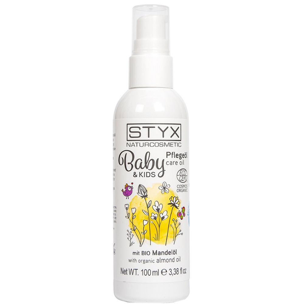 Witte fles STYX Baby & Kids Pflegeöl. Opschriften: Baby & Kids, Bio Mandelöl, COSMOS ORGANIC.