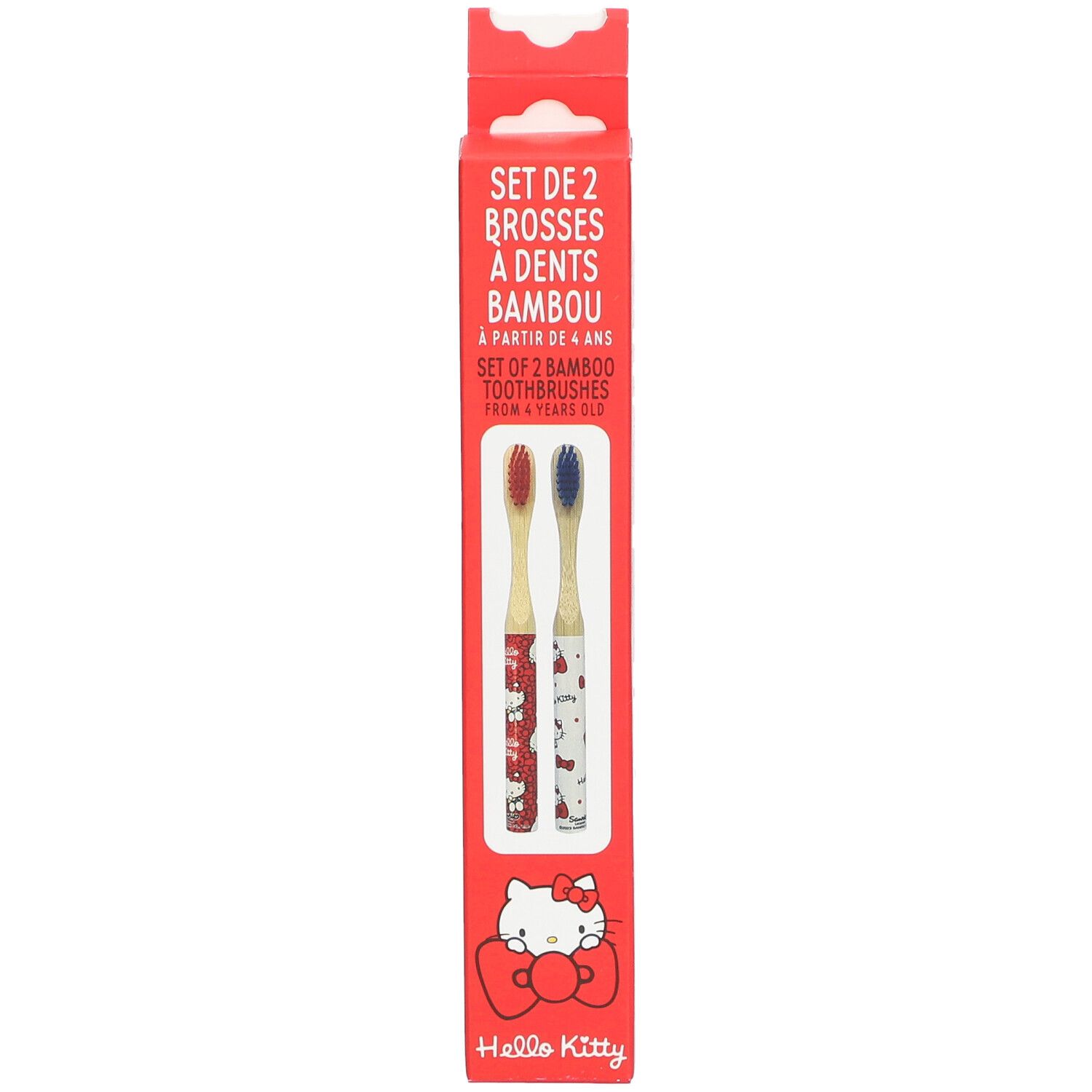 Rode verpakking met twee Hello Kitty bamboe tandenborstels. Tekst: Set de 2, vanaf 4 jaar. Tandenborstels met Hello Kitty-motieven.