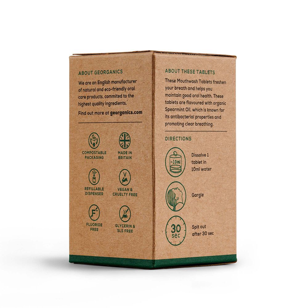 Kartonnen verpakking met informatie over mondwater tabletten. Bevat logo's voor composteerbare verpakking en vegan.