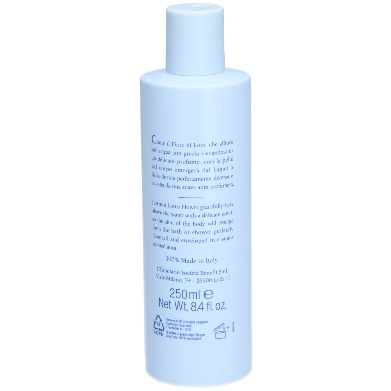 Lichtblauwe fles met witte opdruk, 250 ml.