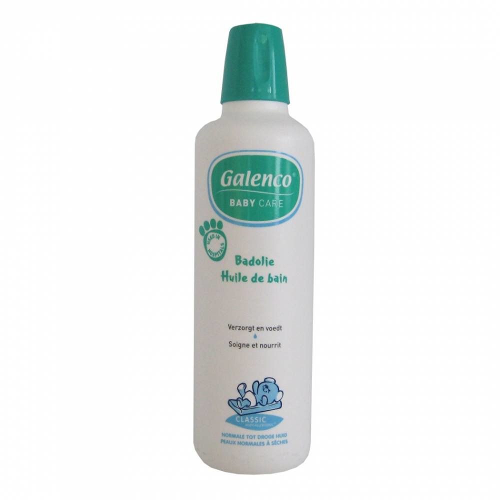 Flacon blanc avec bouchon vert. Inscription "Galenco BABY CARE". Désignation du produit "Badolie Huile de bain".