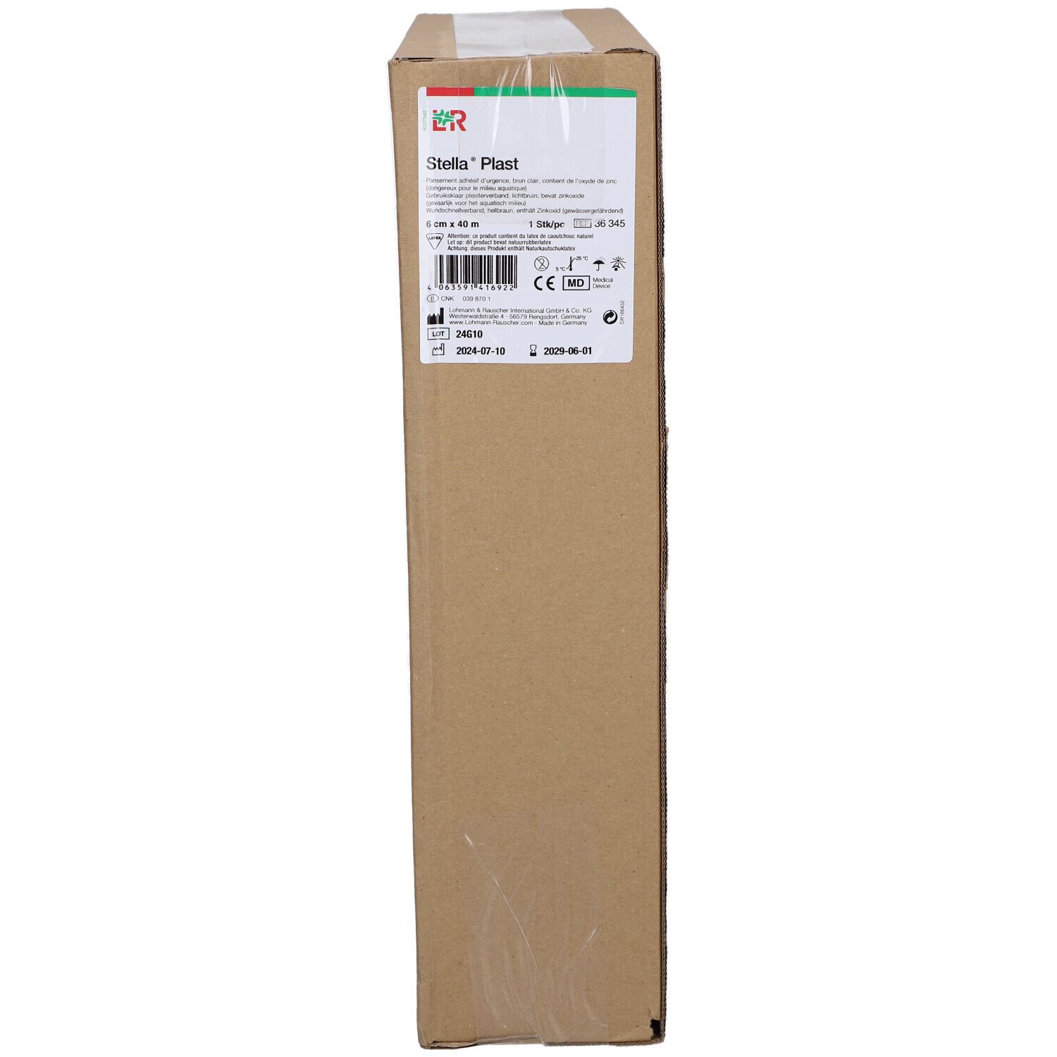 Kartonnen verpakking met productlabel. Opschrift: Stella Plast. Afmetingen: 6 cm x 40 m. CE-markering.