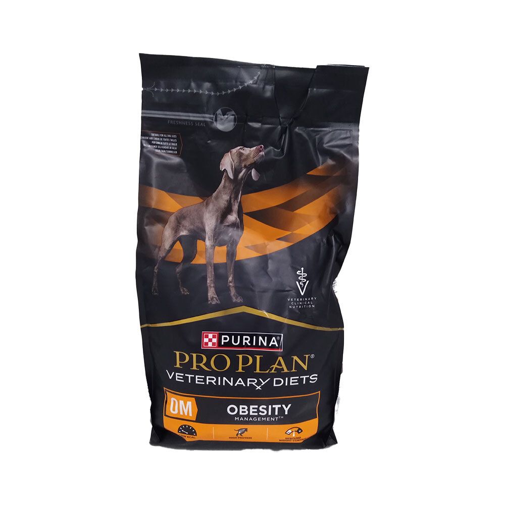 Zwarte zak met hond en tekst. Bevat Pro Plan Veterinary Diets OM Obesity Management.