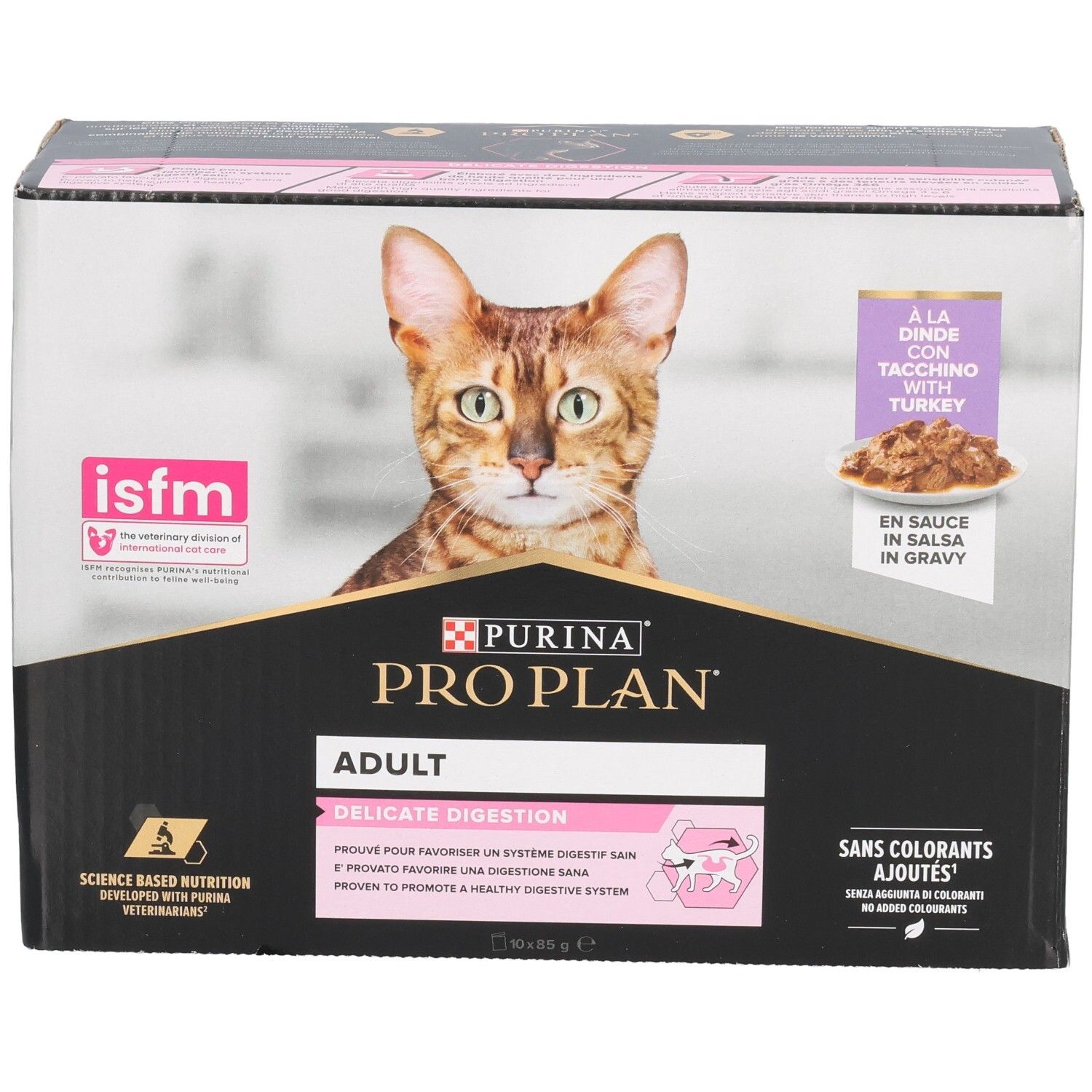 Kartonnen verpakking met productafbeelding en logo. Bevat zakjes kattenvoer. Opschrift: Purina Pro Plan Adult Delicate Digestion.