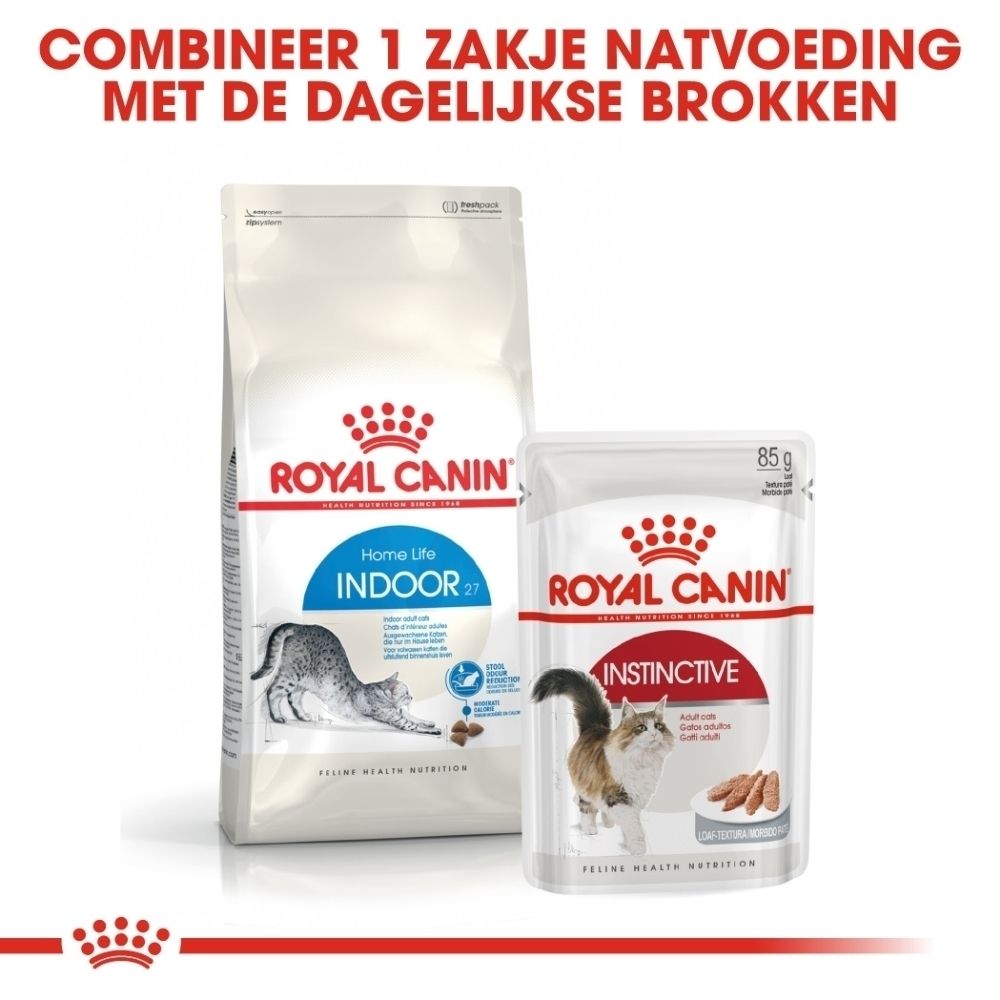 Twee Royal Canin kattenvoer verpakkingen: een grote voor droogvoer, een kleine voor natvoer.