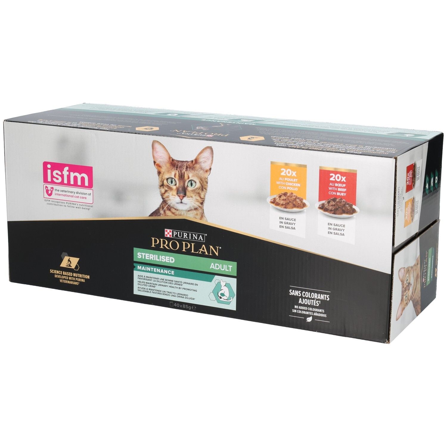 Grote kartonnen verpakking. Bedrukt met kat, logo en tekst. Bevat 2 x 20 zakjes. ISFM-logo.