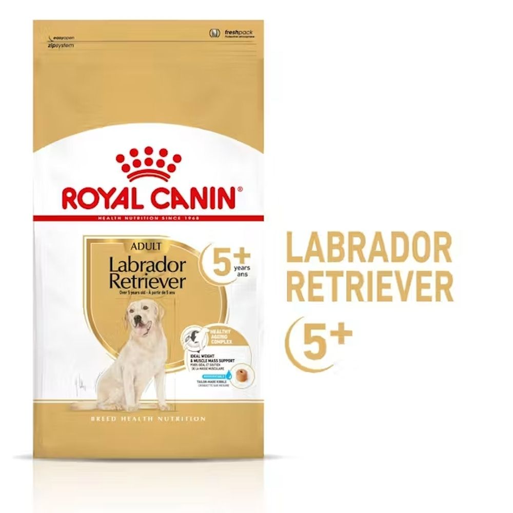 Royal Canin Labrador Retriever 5+ voerzak met Labrador afbeelding en productinformatie.