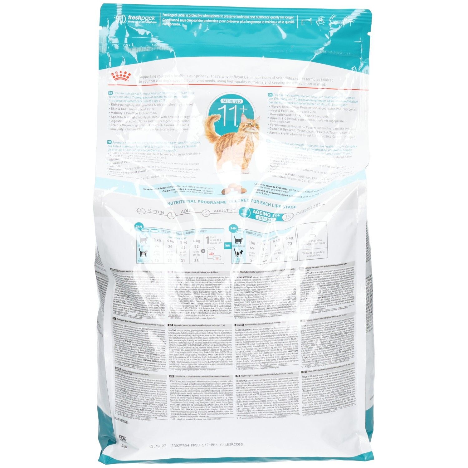 Achterkant van de Royal Canin FHN AGEING STERILISED 11+ 4kg voerzak met gedetailleerde informatie.