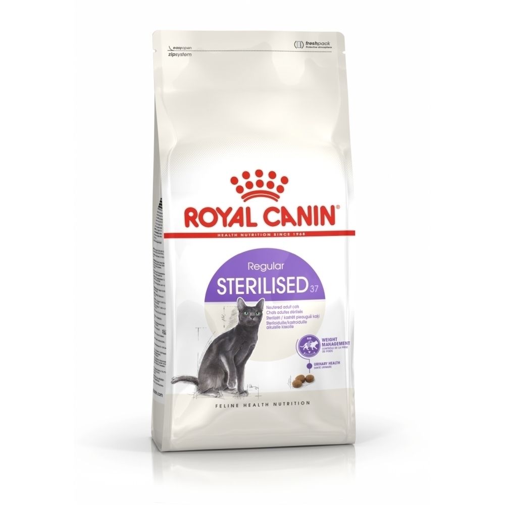 Sac de nourriture pour chats Royal Canin Sterilised 37 avec un chat noir et des informations sur le produit.