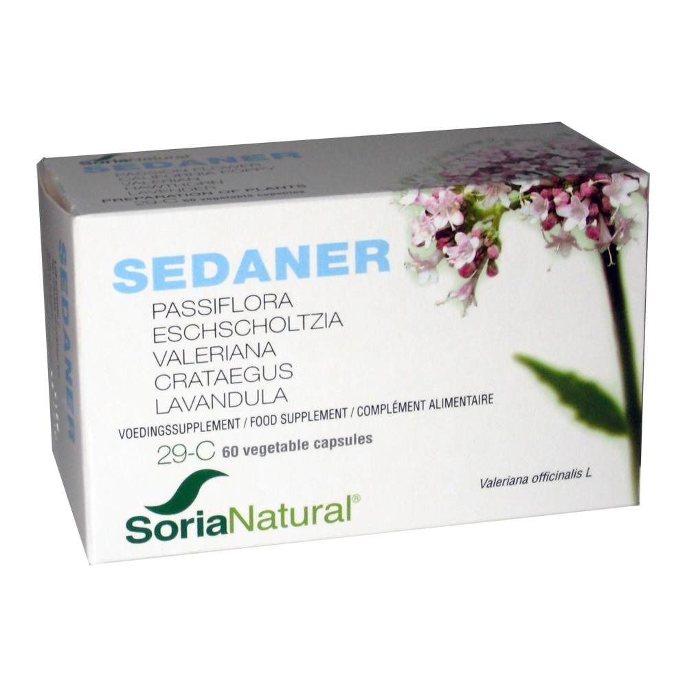 Witte doos met SEDANER-tekst, bloemmotief en Soria Natural logo. Bevat 60 capsules.