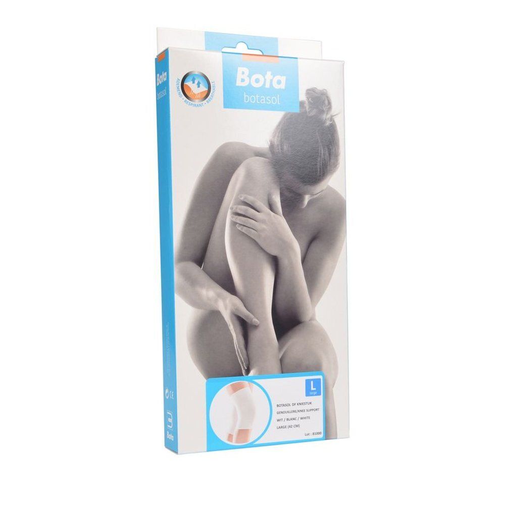 Verpakking Botasol kniebrace wit maat L. Zittende vrouw. Logo en productafbeelding.