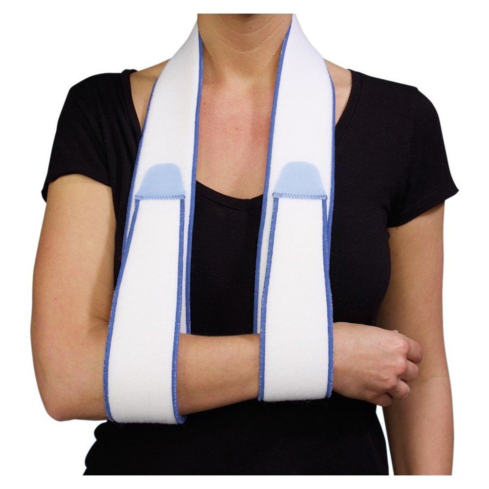 Bota Looping band. Witte band met blauwe accenten, bevestigd aan de arm van een persoon.
