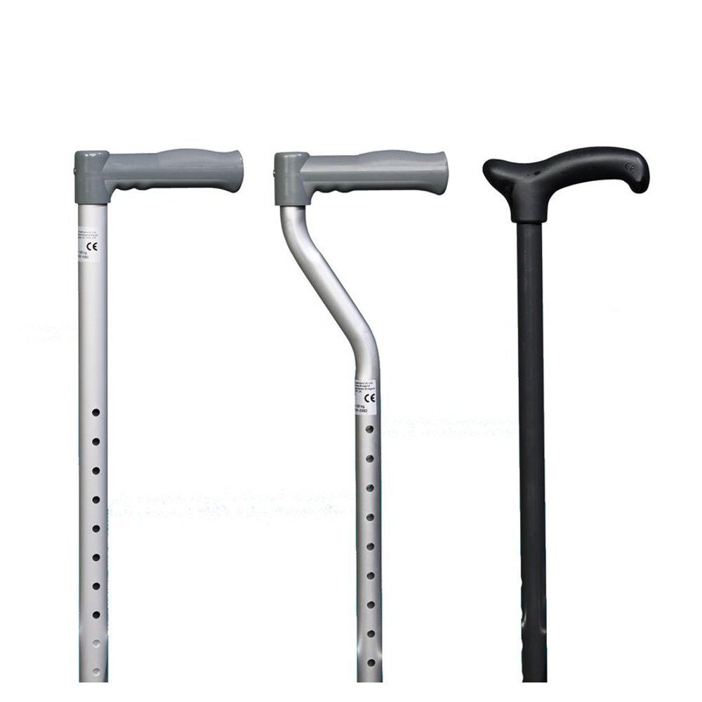 Trois cannes. Deux argentées avec poignée grise, une noire avec poignée courbée. Hauteur réglable.