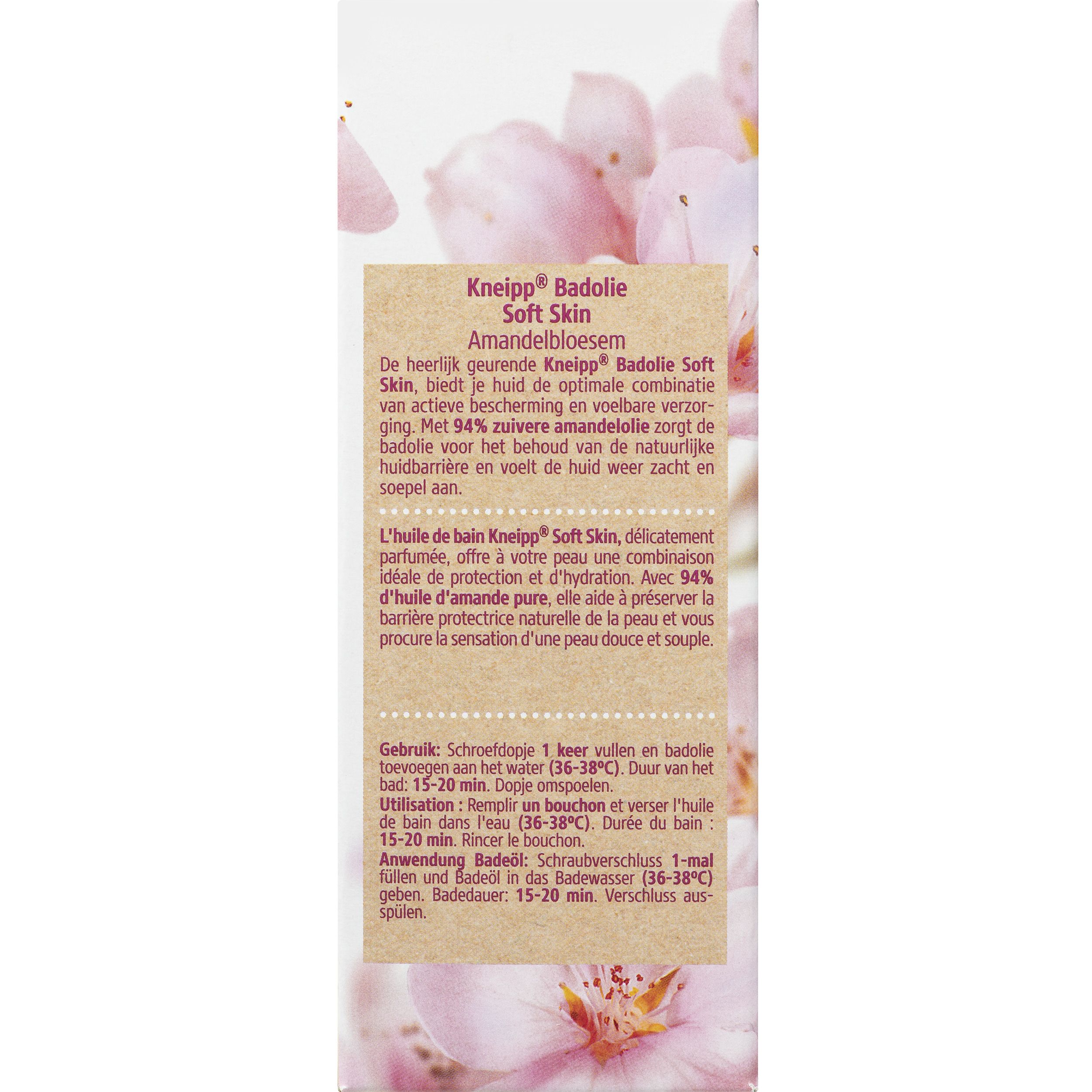 Flesje Kneipp badolie. Opschrift: Soft Skin, Badolie, Amandelbloesem.
