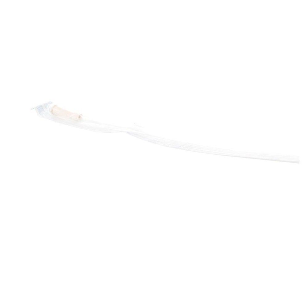 Cathéter blanc avec une base transparente. Le cathéter est long et fin.