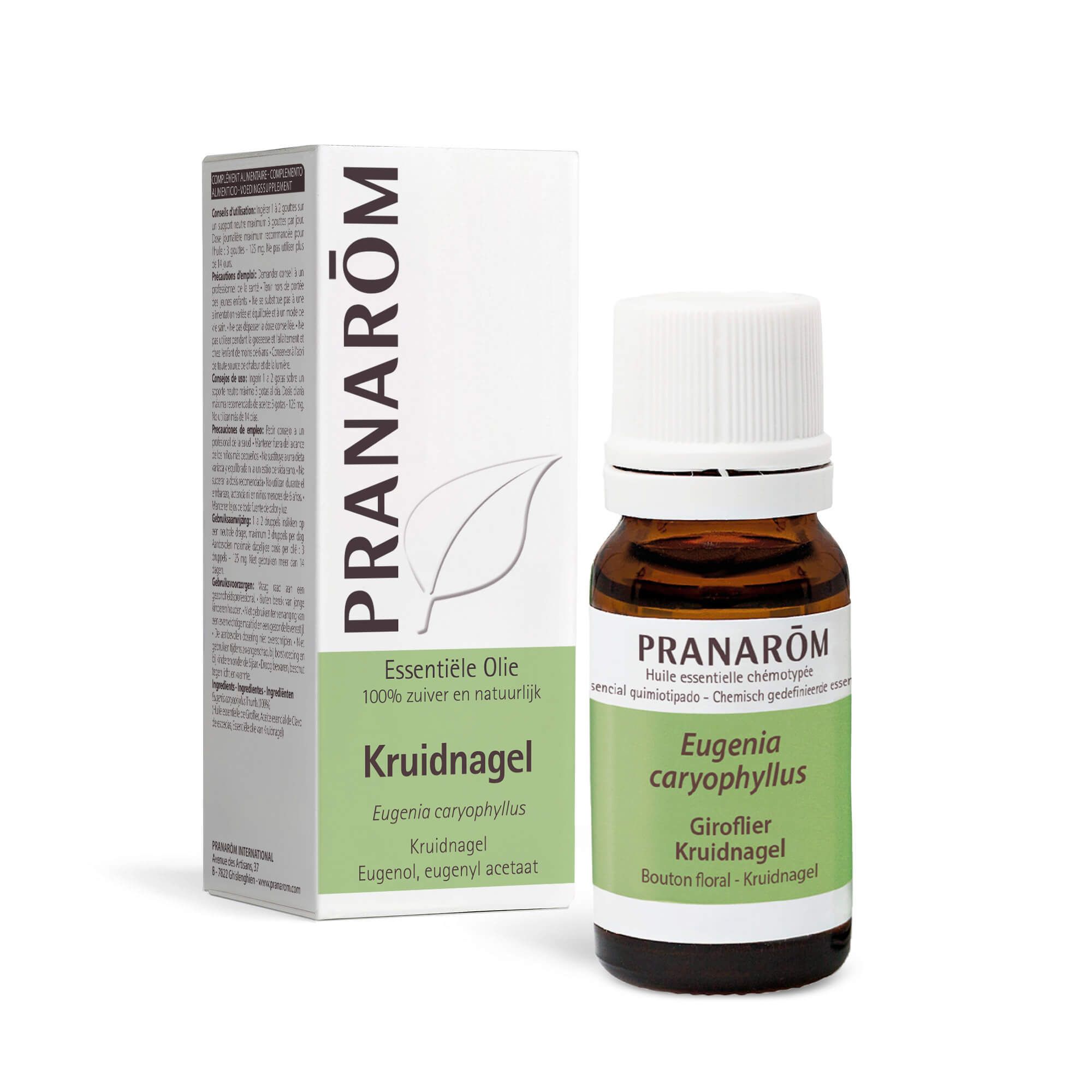 Bruine glazen fles met witte dop en etiket. Doos ernaast. Tekst: PRANAROM, Kruidnagel, 10 ml.