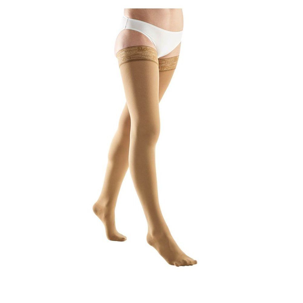 Verpakking van Bota tovarix 20/Ii Lady Sock Agh +P Natur Small. Productillustratie en vrouw.