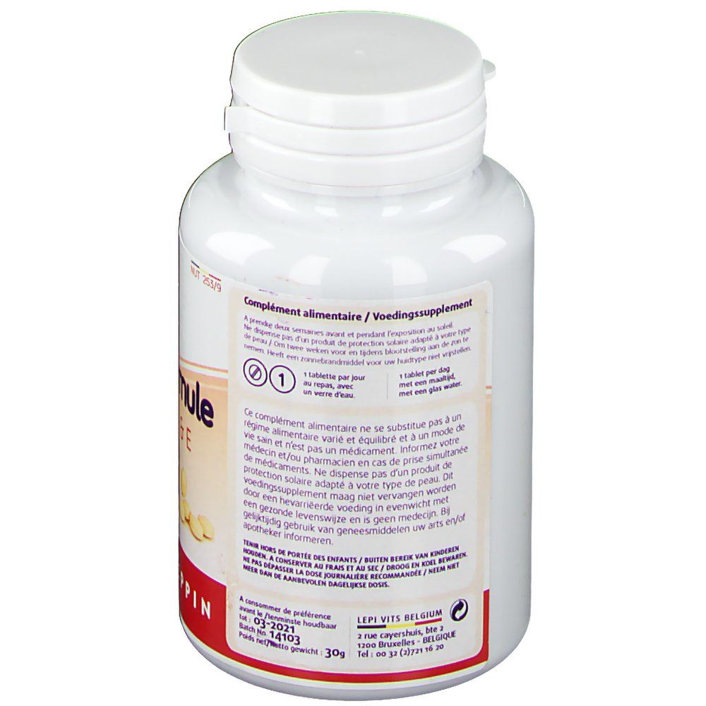 Achterkant van een witte fles met capsules. Tekst: Voedingssupplement. Gebruiksinformatie. Merk: Leppin.