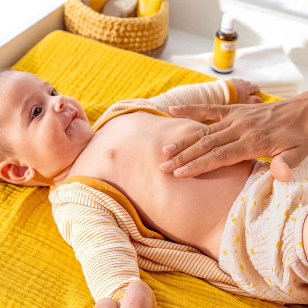 Weleda Bébé Huile de Massage Ventre de Bébé