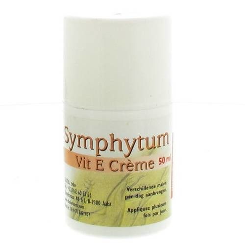 Crèmepot met opschrift "Symphytum Vit E Crème". Tekst in het Nederlands en Frans. Witte pot met groen etiket.