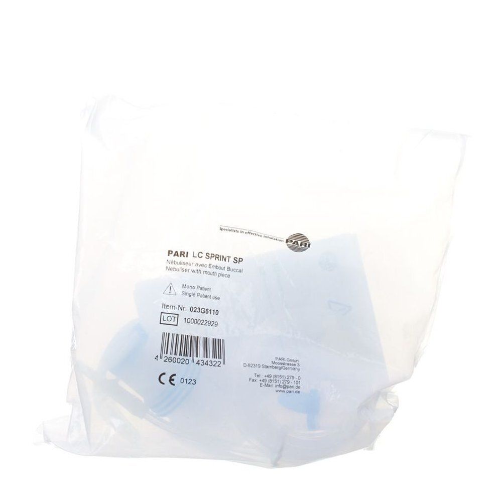 Verpakking met PARI LC SPRINT SP vernevelaar met mondstuk. Blauwe onderdelen zichtbaar. CE-markering. Individueel verpakt.