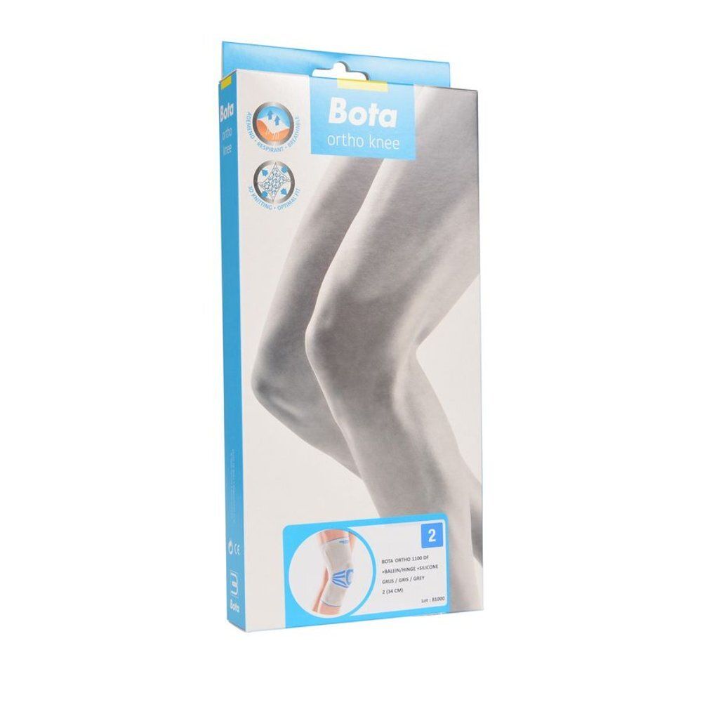 Verpakking van Bota Ortho kniebrace. Witblauwe doos met productafbeelding en productnaam.