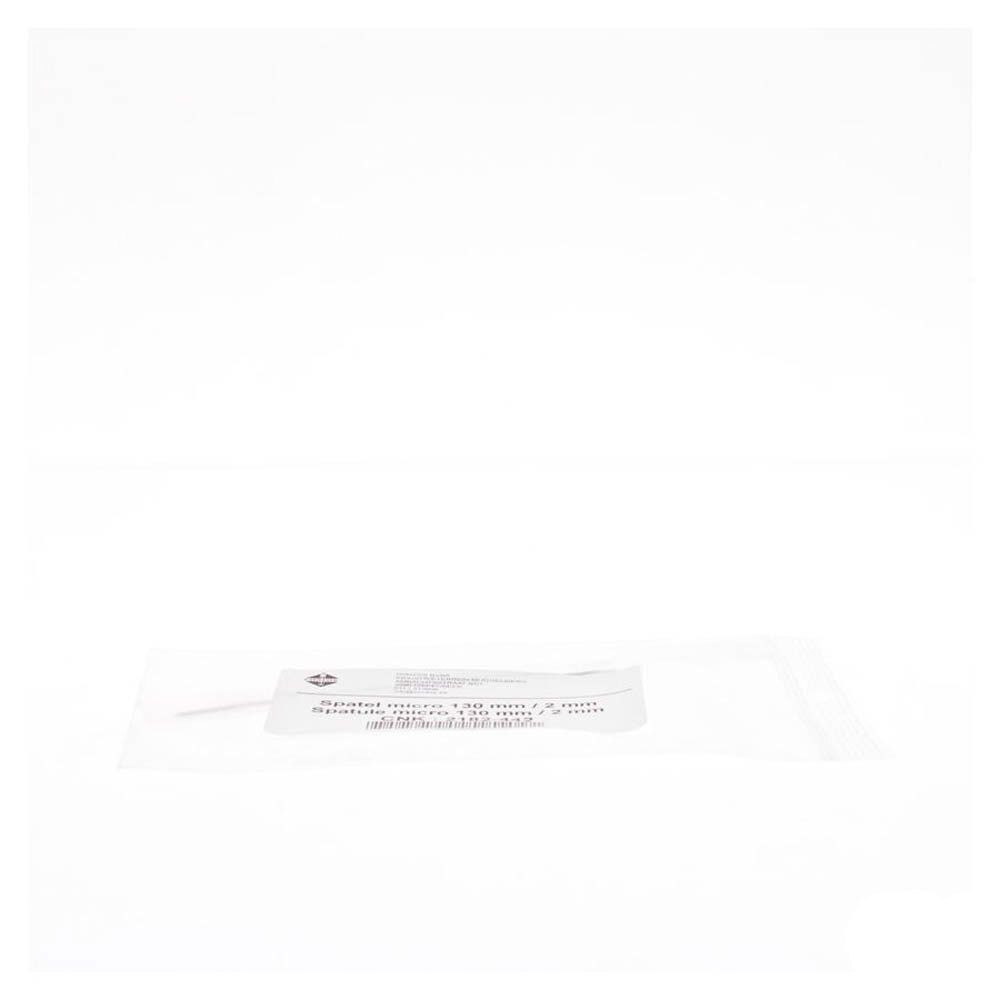 Spatule micro 130 mm / 2 mm dans un emballage. Texte avec informations sur le produit.