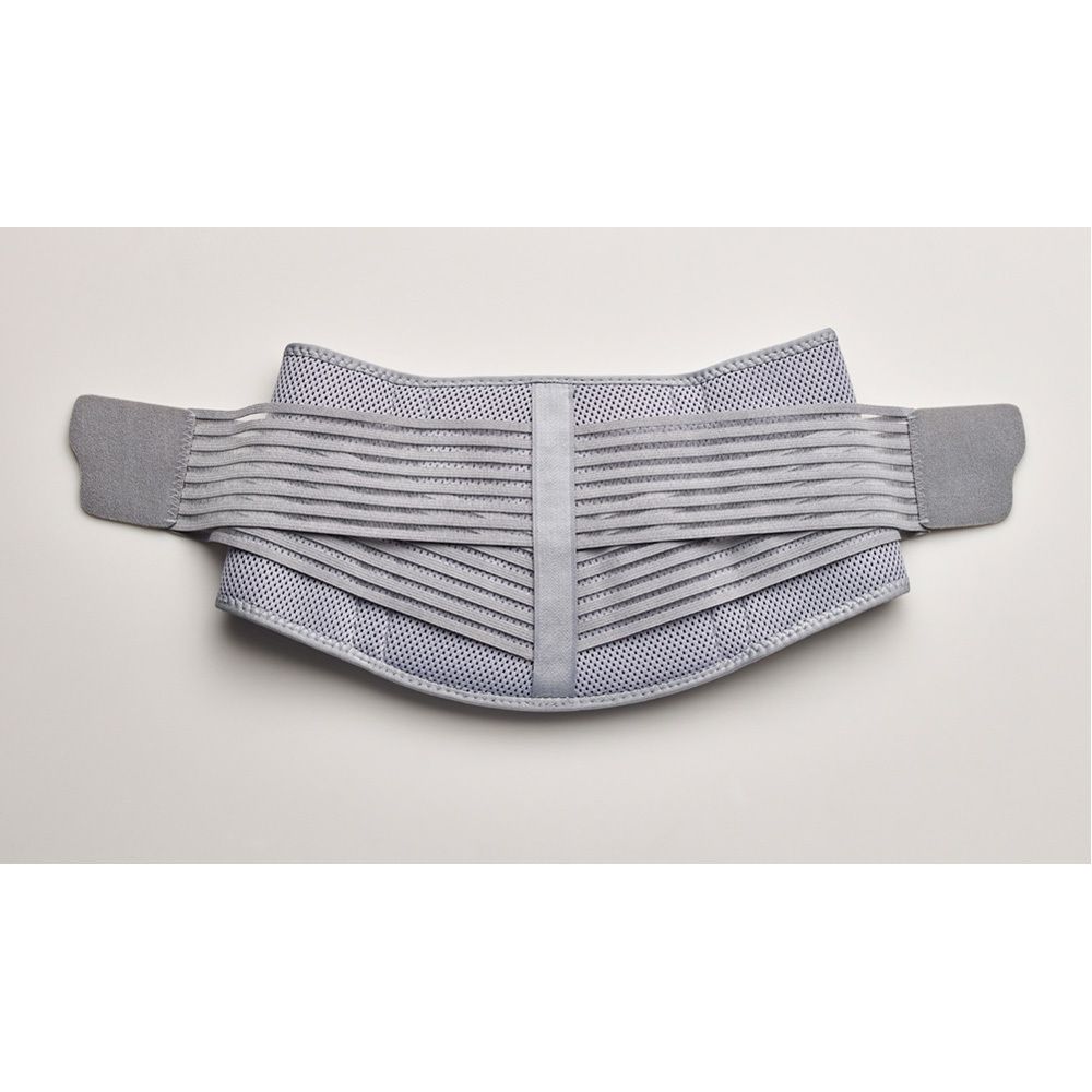 3M Futuro Rugbandage S/M. Verpakking met productafbeelding. Bandage op rug man.