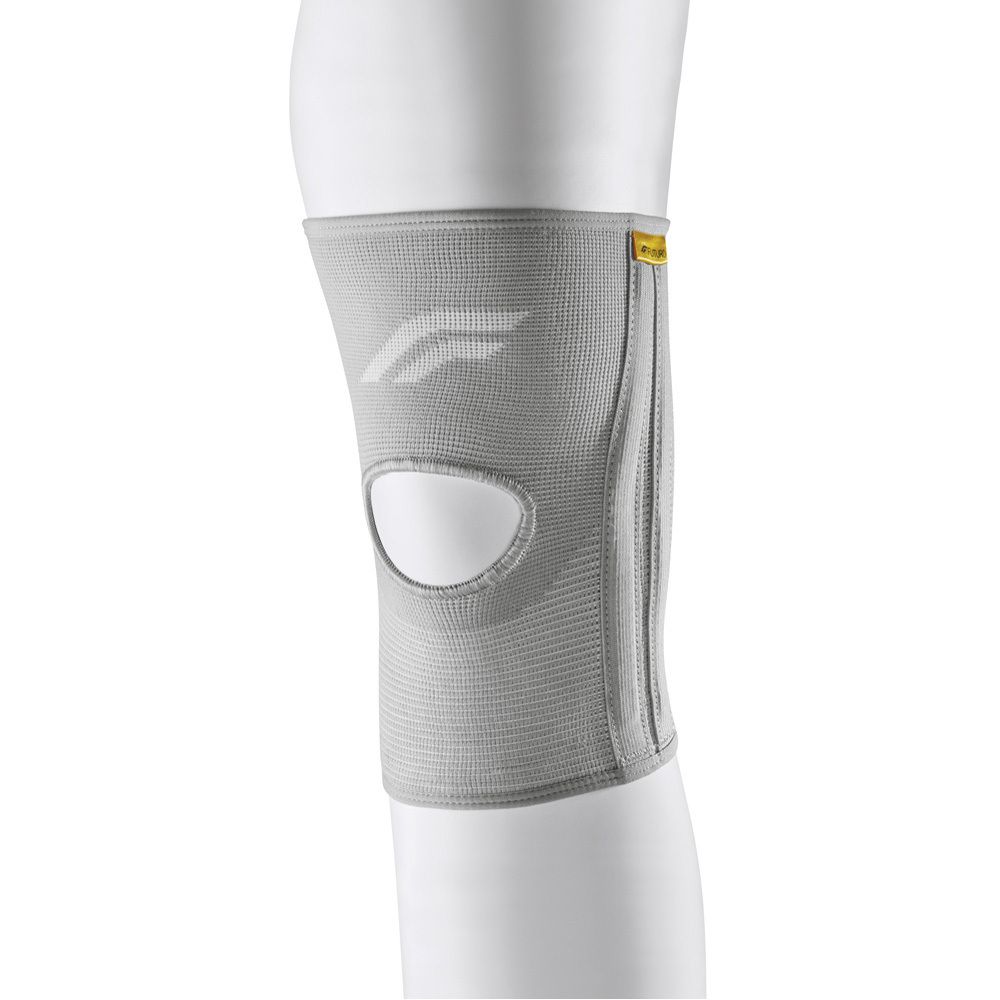 3M™ Futuro™ Sport kniebeschermer, maat L, in verpakking. Kniebandage met zijdelingse ondersteuning.