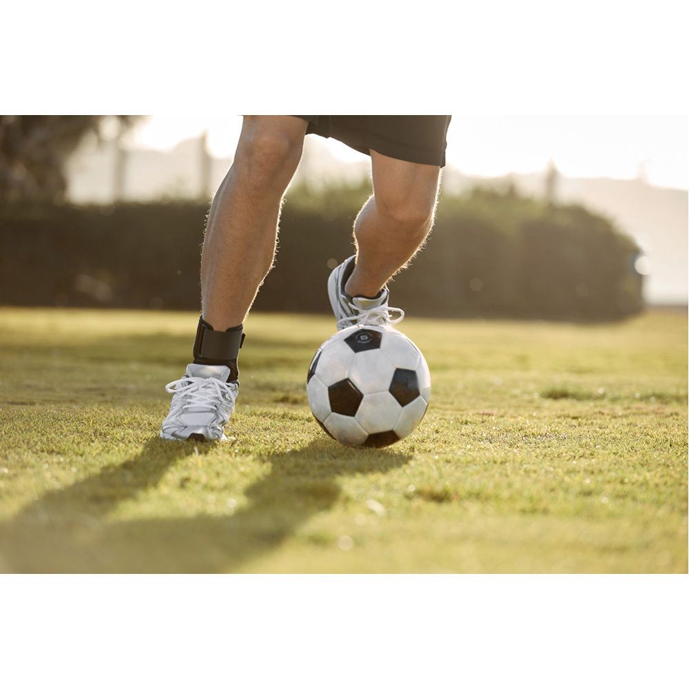 3M Futuro Sport enkelbrace. Verpakking, zijaanzicht met productafbeelding en instructies.