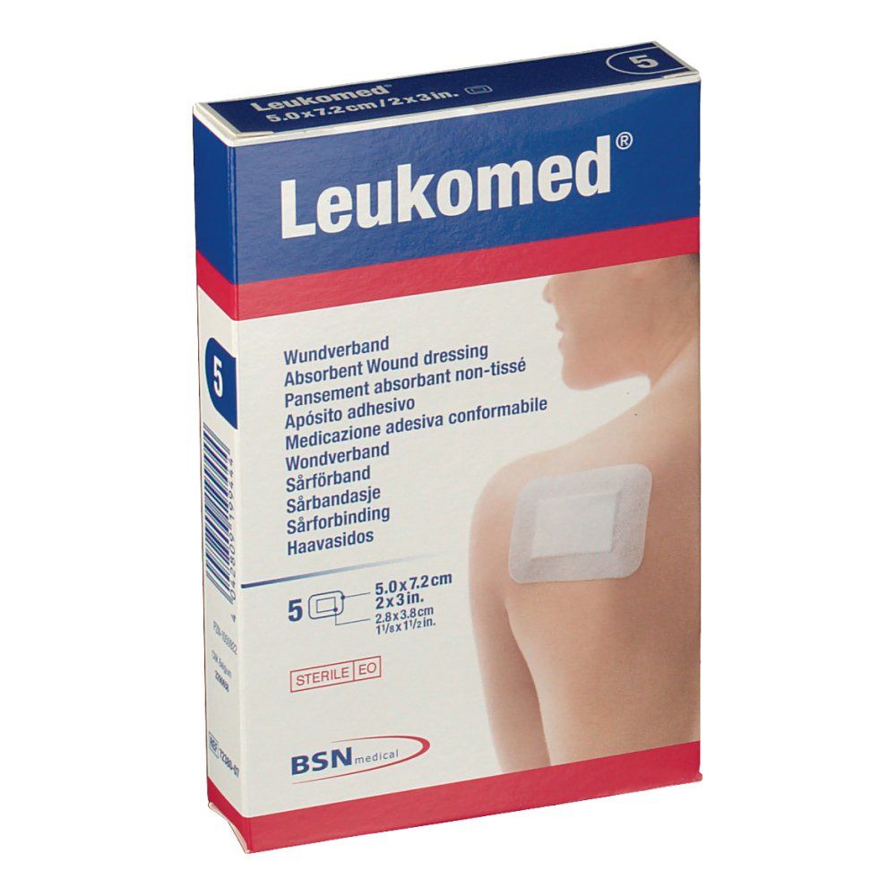 Verpakking van Leukomed wondverband. Toont een verband op een schouder. Bevat 5 verbanden, 5,0 x 7,2 cm.