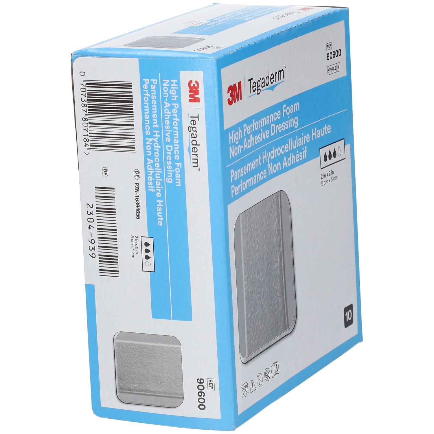 Doosje met 3M Tegaderm schuimverband. Productnaam en referentienummer op de zijkant. Bevat 10 steriele verbanden. Afmeting: 5cm x 5cm.