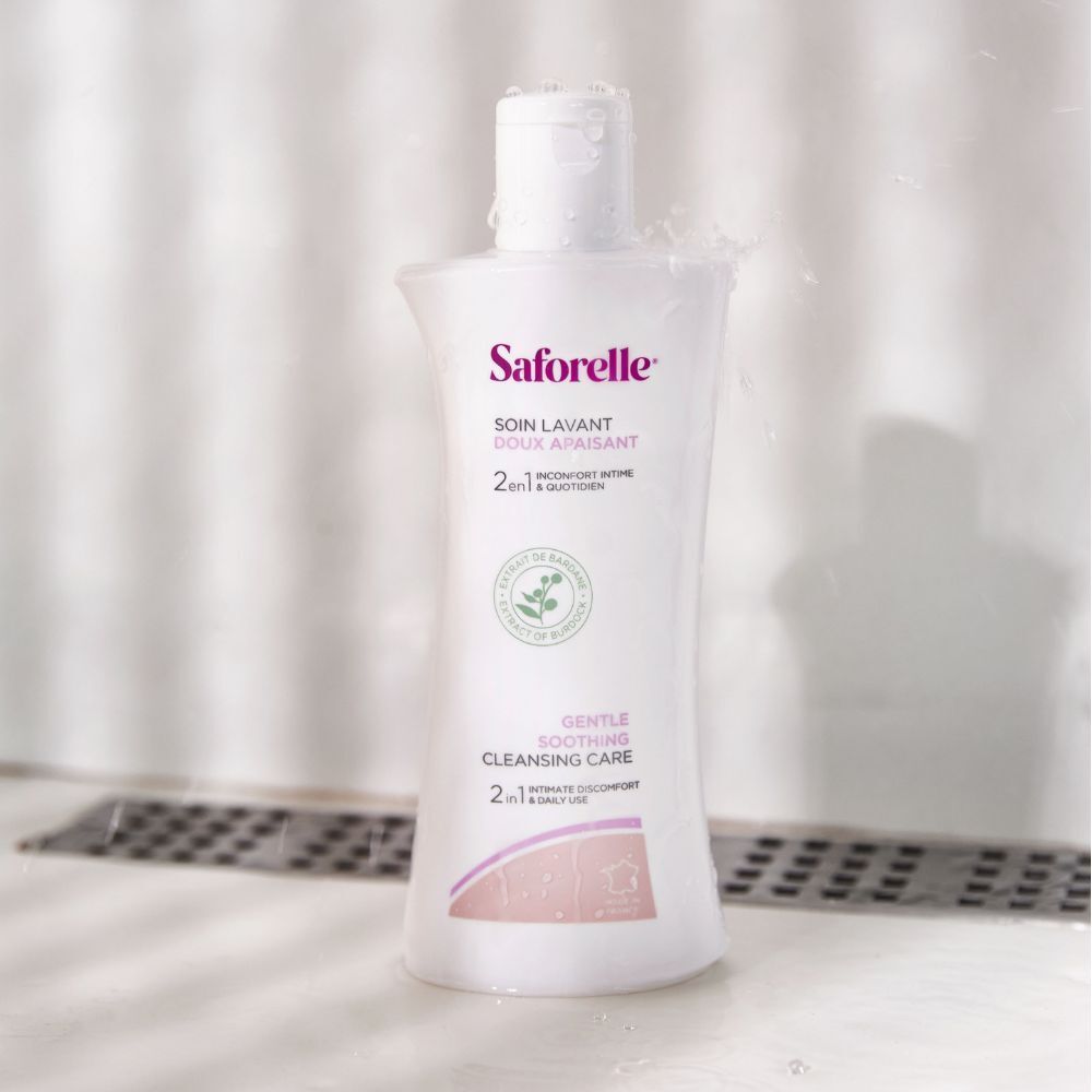 Saforelle product en verpakking. Witte fles en doos. Meertalige tekst. 500 ml.