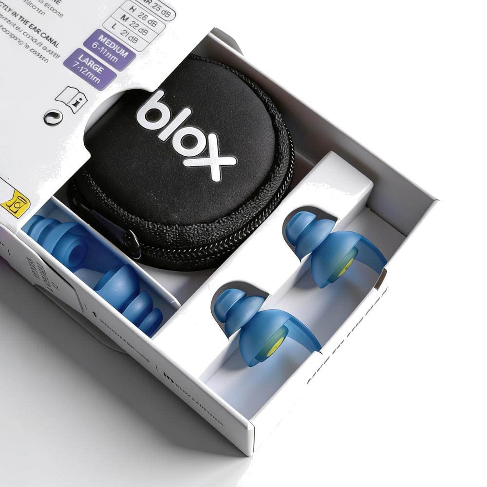 Set Blox bouchons d'oreilles ouvert avec bouchons bleus et étui de rangement.