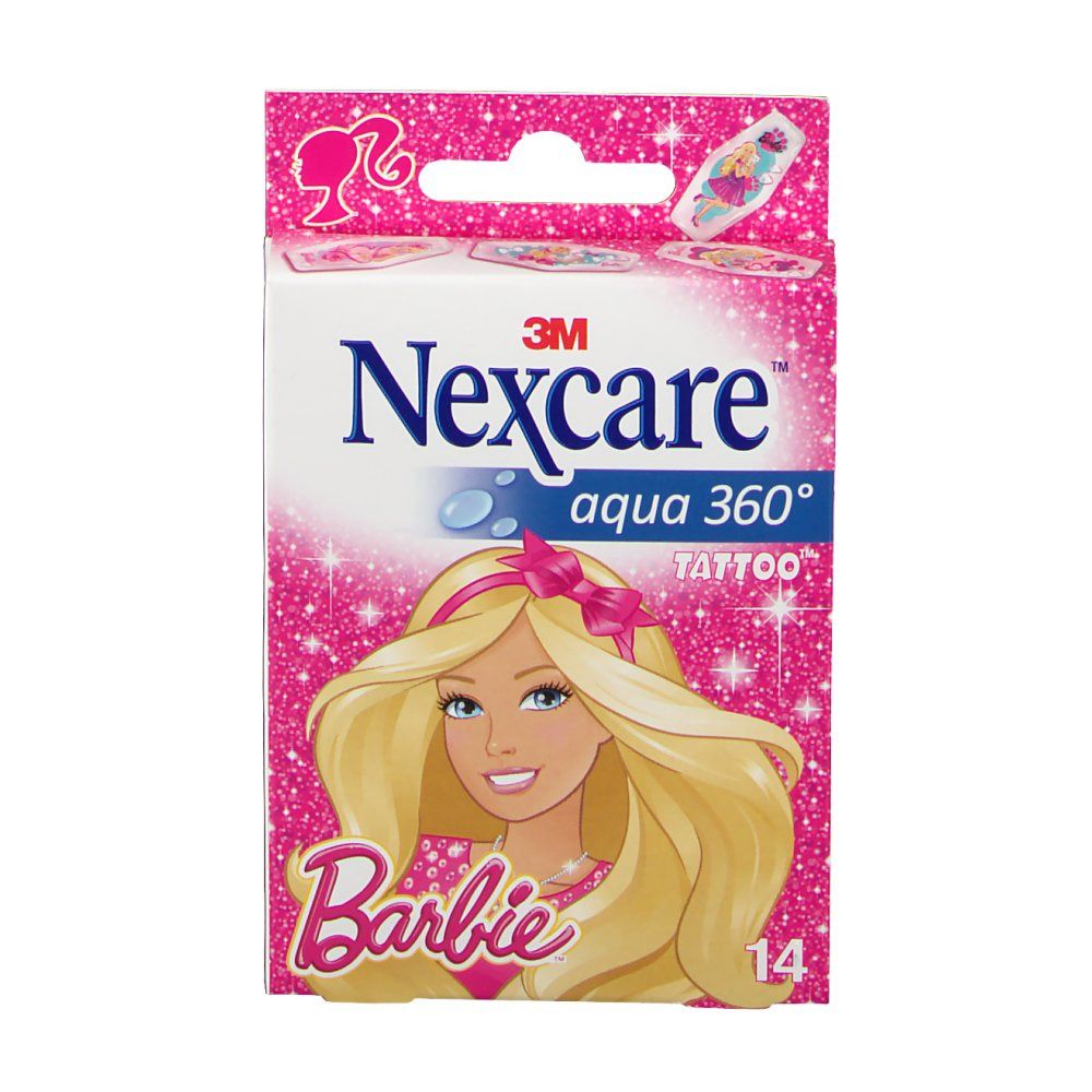 Vue de face de la boîte de pansements Nexcare Aqua 360 Tattoo Barbie. Illustration Barbie, logo Nexcare et nom du produit visibles.
