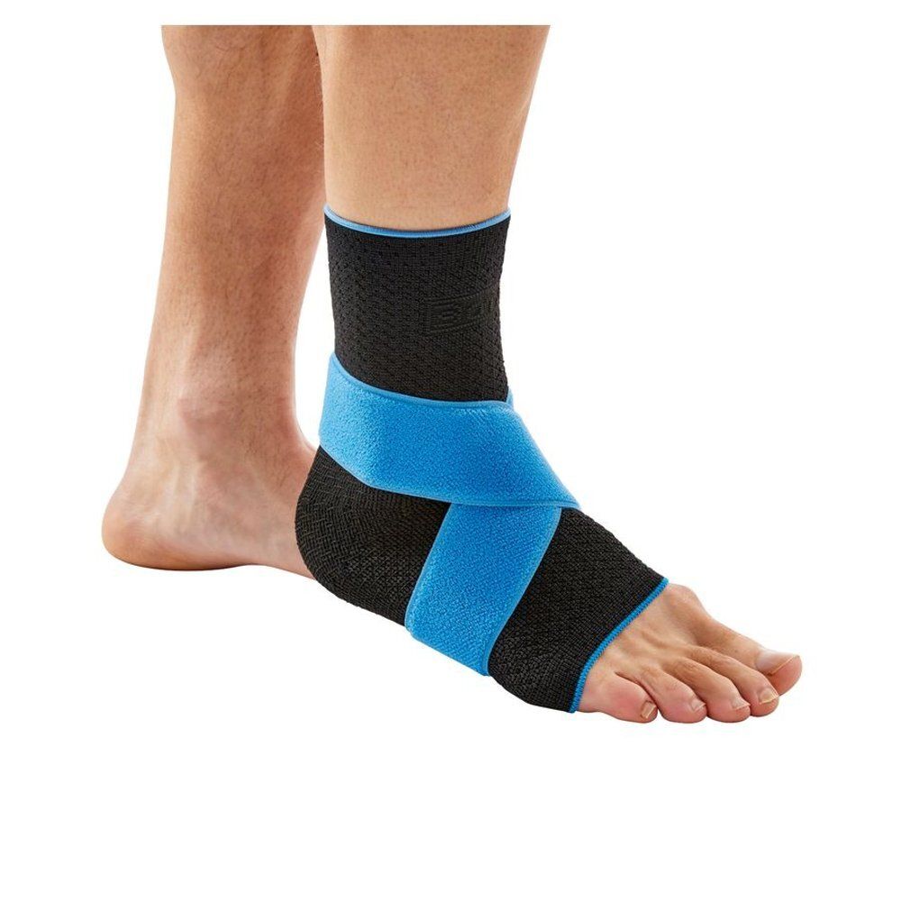 Zwarte enkelbrace met blauwe banden en klittenband. Extra Large.