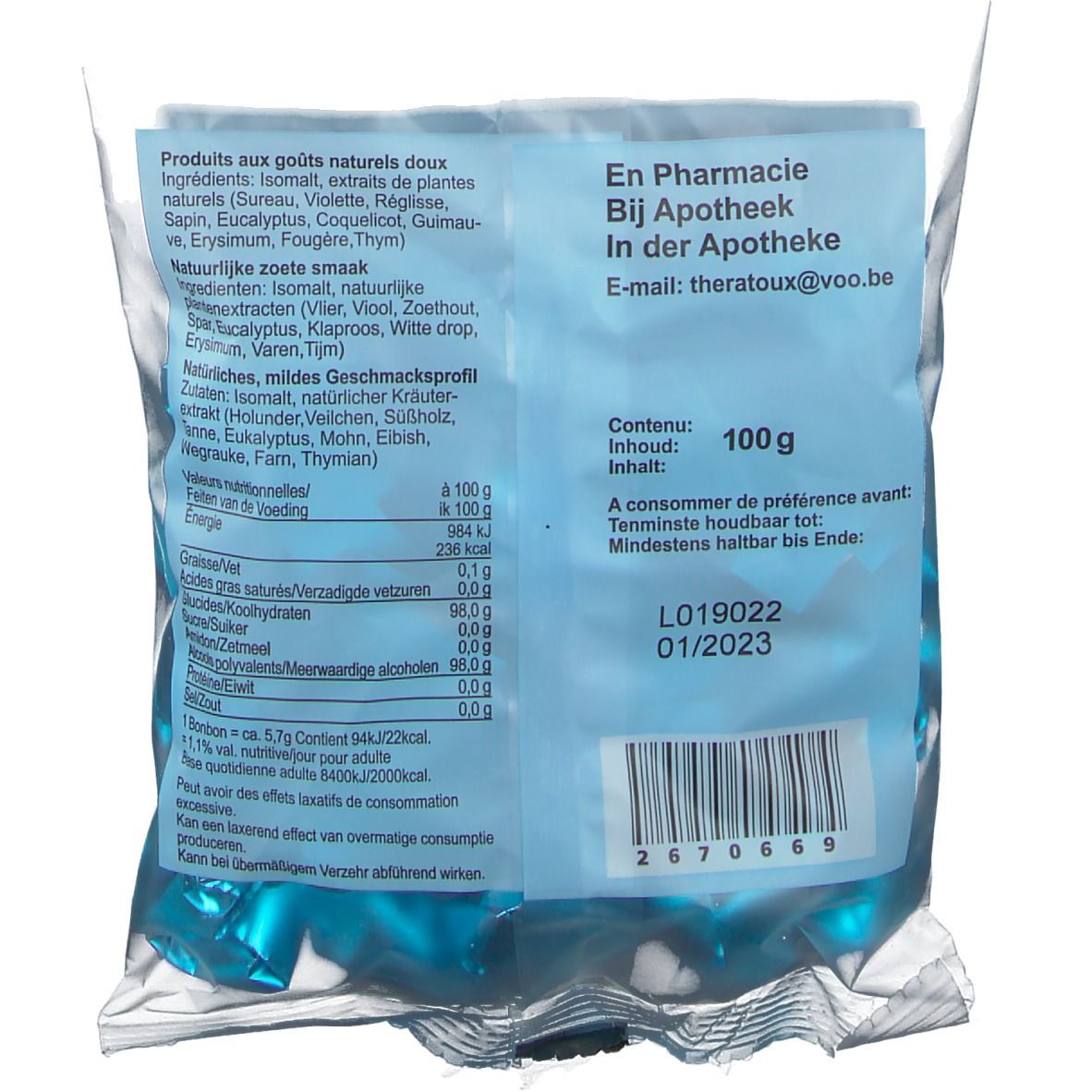 Achterkant van de verpakking met informatie, voedingstabel en houdbaarheidsdatum. Tekst in het Duits, Frans, Nederlands.