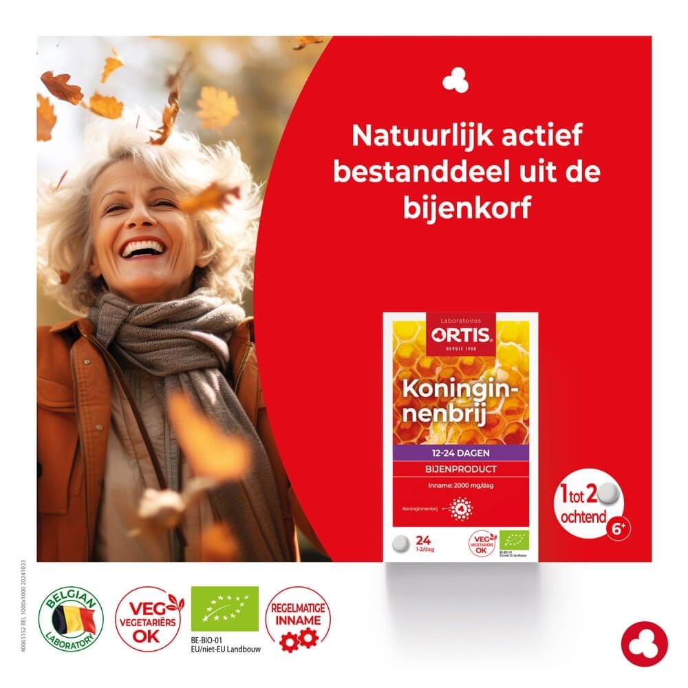 Ortis Koninginnenbrij: Vrolijke vrouw in herfstbladeren, productdoosje ernaast.