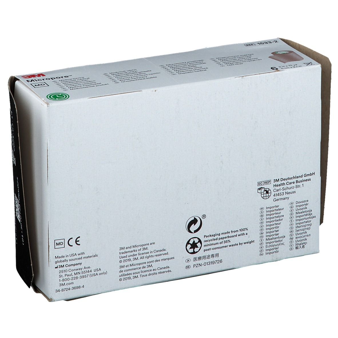 Achterkant van de verpakking met chirurgische tape. Productnaam en logo zichtbaar.