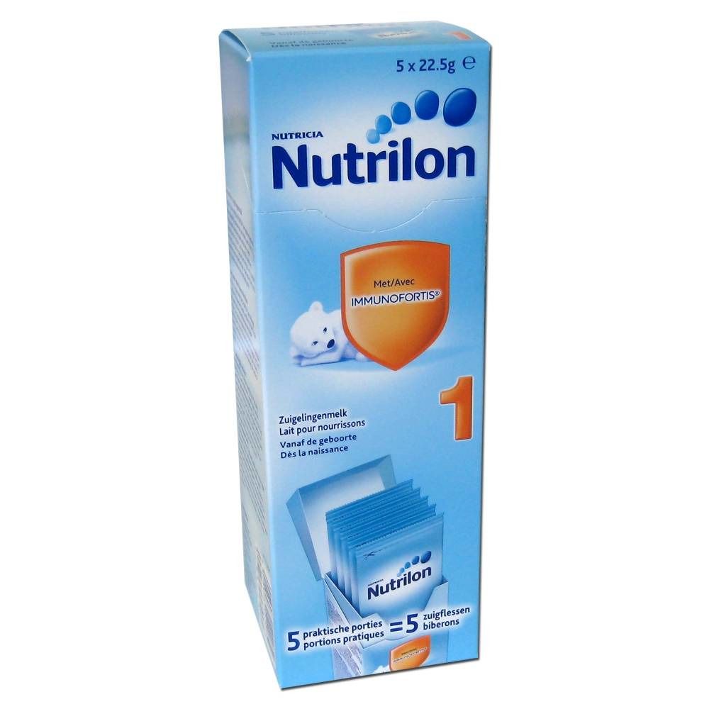 Boîte bleue et blanche "Nutrilon 1". Contient 5 portions pratiques. Avec "IMMUNOFORTIS".