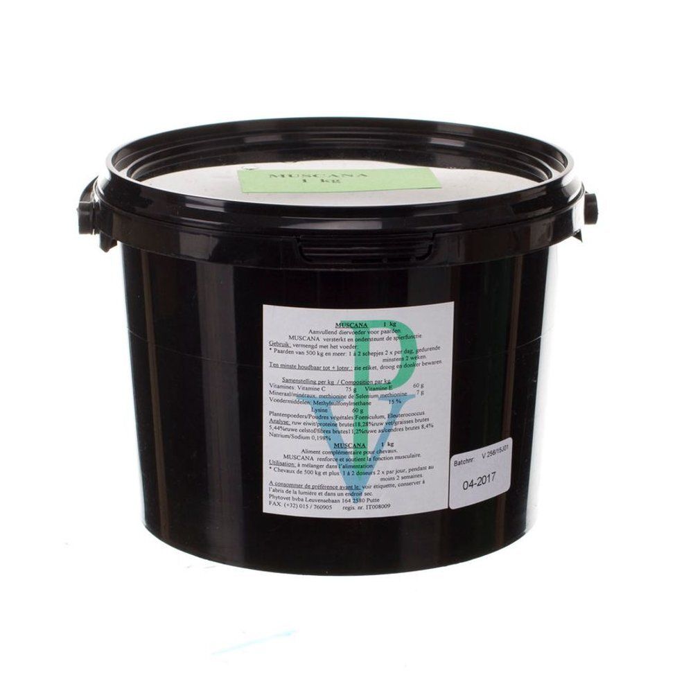 Seau noir avec étiquette verte. Inscription : Muscana 1 kg. Contient des informations sur les ingrédients et le fabricant.