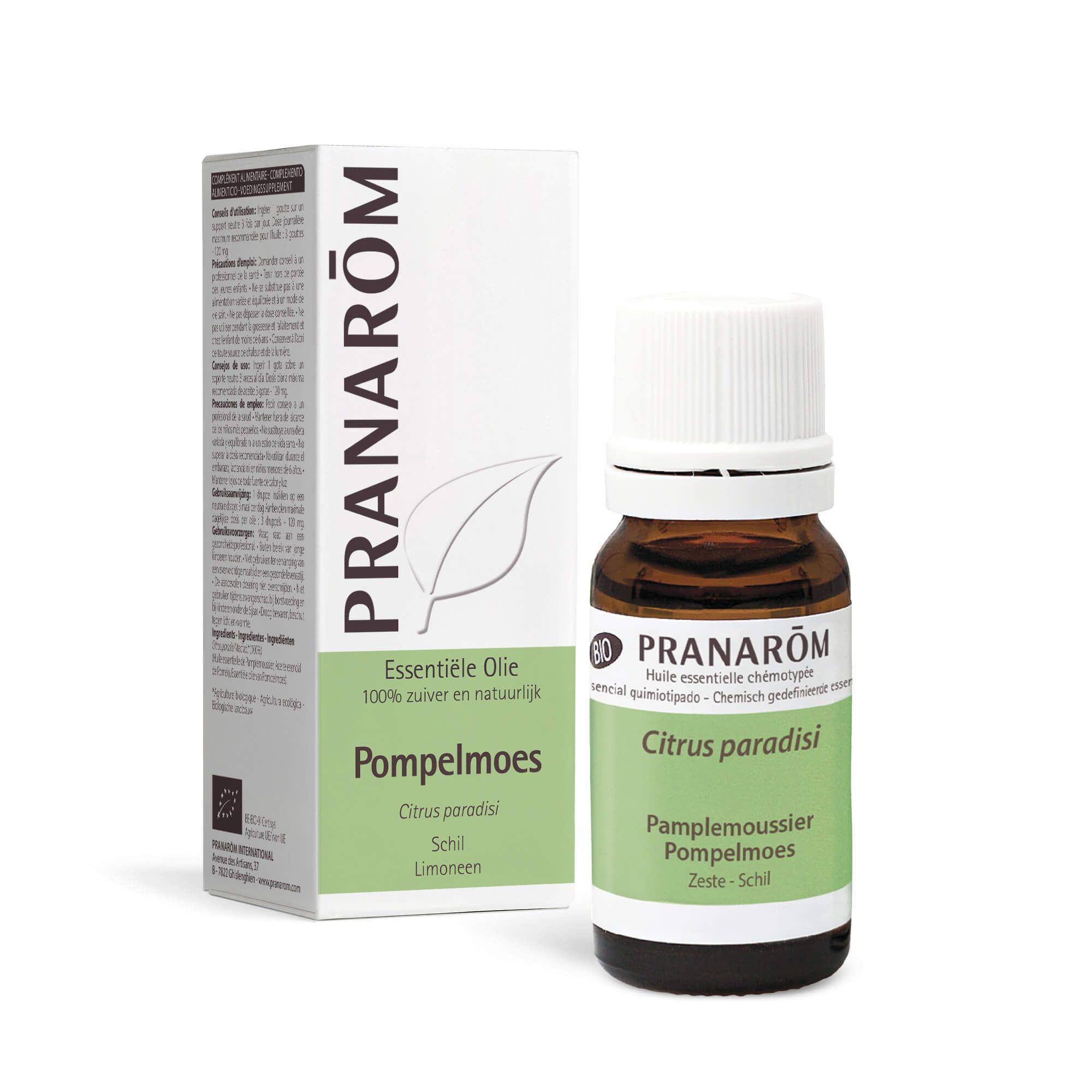 Bruine glazen fles en doos met PRANAROM-logo. Opschrift: Essentiële Olie. Pompelmoes.