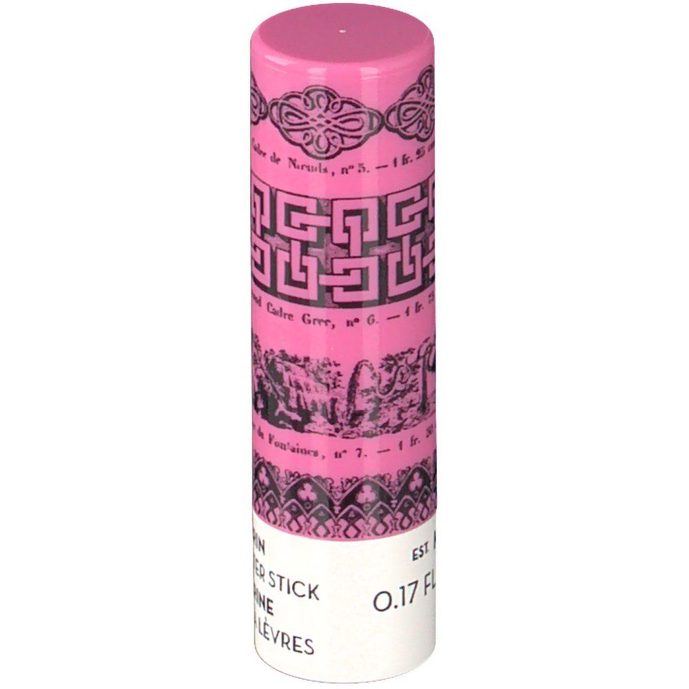 Roze lippenbalsem stick met witte basis. Zwarte versieringen en tekst. Opschrift: Mandarin Lip Butter Stick, 0.17 FL OZ.