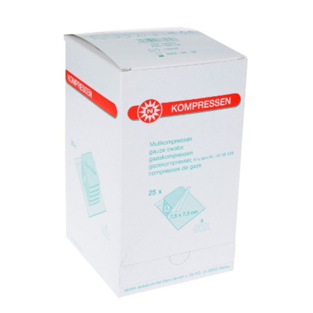 Boîte en carton blanche avec texte rouge. Inscription : KOMPRESSEN. Contient des compresses de gaze. 25 pièces, 7,5 x 7,5 cm.