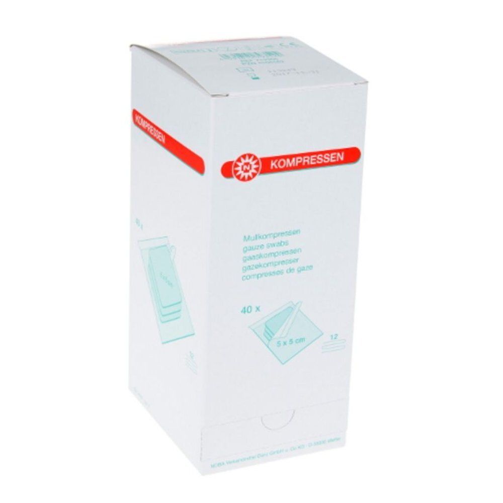 Boîte blanche avec inscription rouge KOMPRESSEN. Contient des compresses de gaze. Illustration des compresses et indication de taille 5 x 5 cm. 40 pièces.