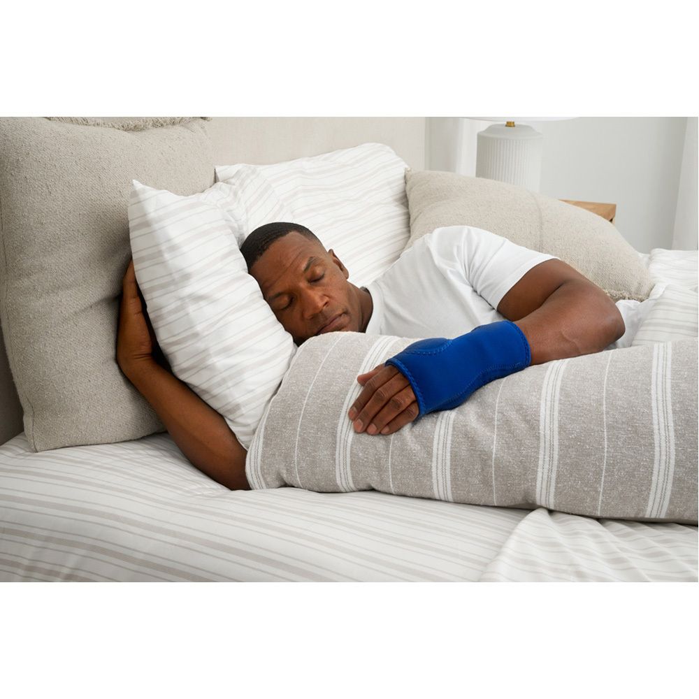 Verpakking met productnaam en merk 3M™ Futuro™. Productillustratie en voorbeelden van gebruik.