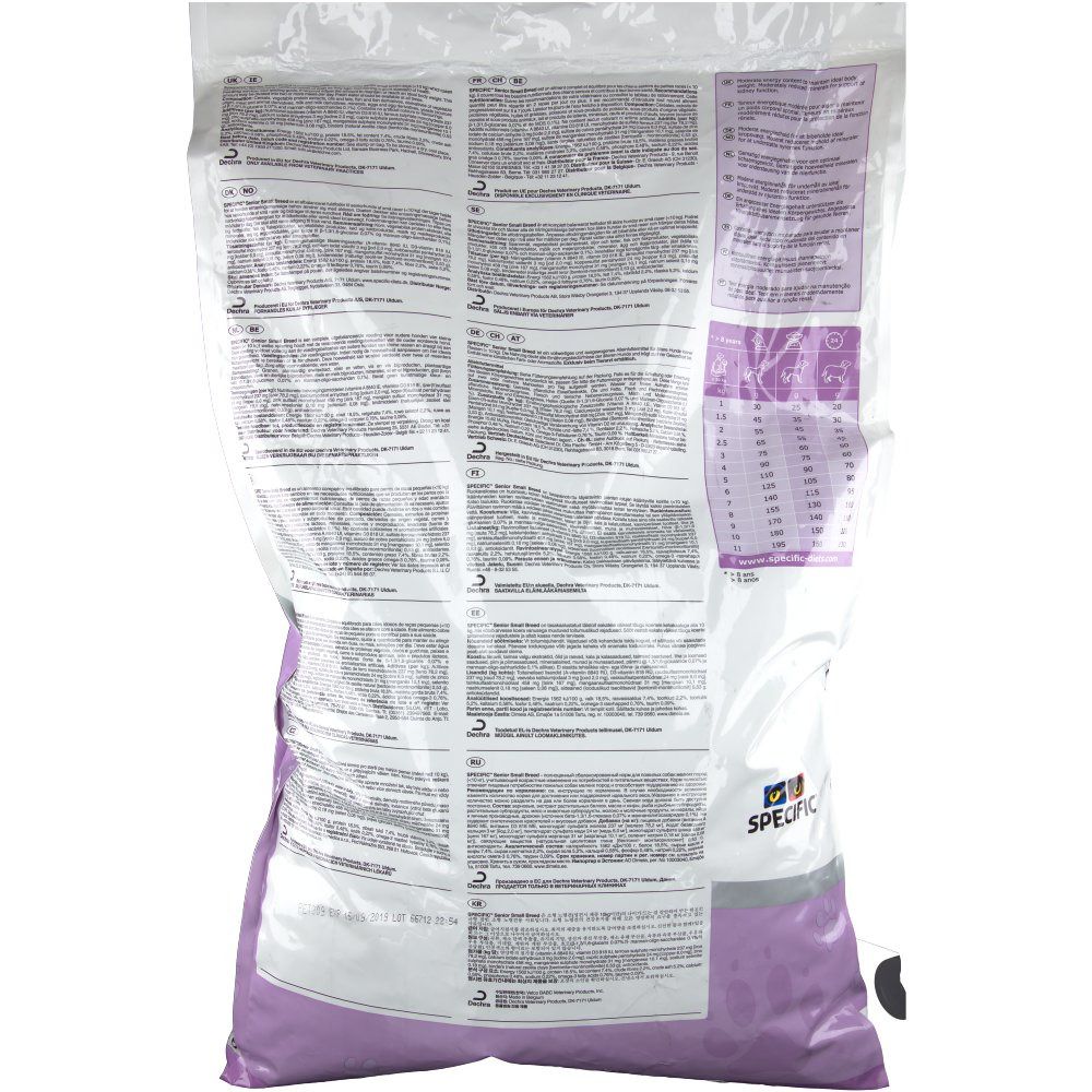 Achterkant van een zak hondenvoer. Tekst in meerdere talen. Merk: Specific.